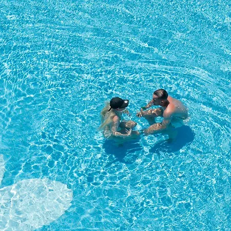 Gf ファニャベ ホテル 4*